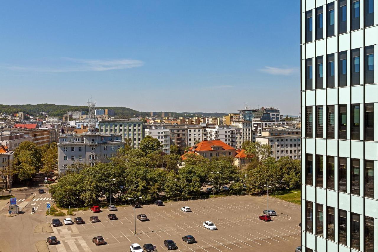 Courtyard By Marriott Gdynia Waterfront Hotel Exterior foto