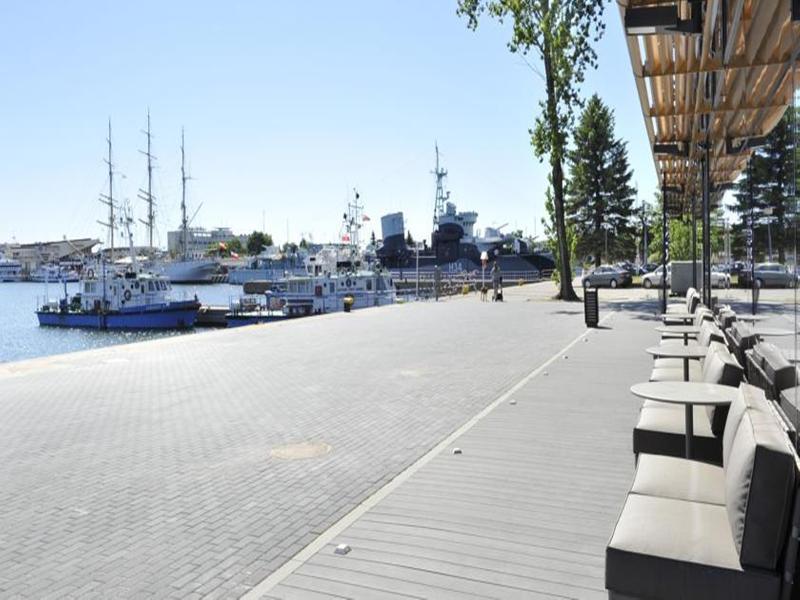 Courtyard By Marriott Gdynia Waterfront Hotel Exterior foto